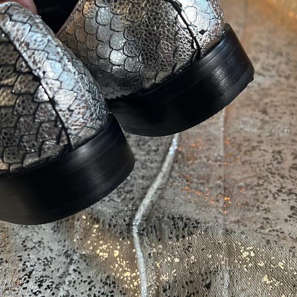 🤍NWOT🤍 Isola Maria Loafer - 6 - Picture 7 of 7